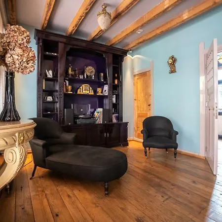 Private Mansions-3