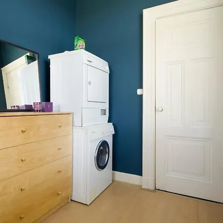 2 Bedroom 2 Bathroom Canal Apartment-3