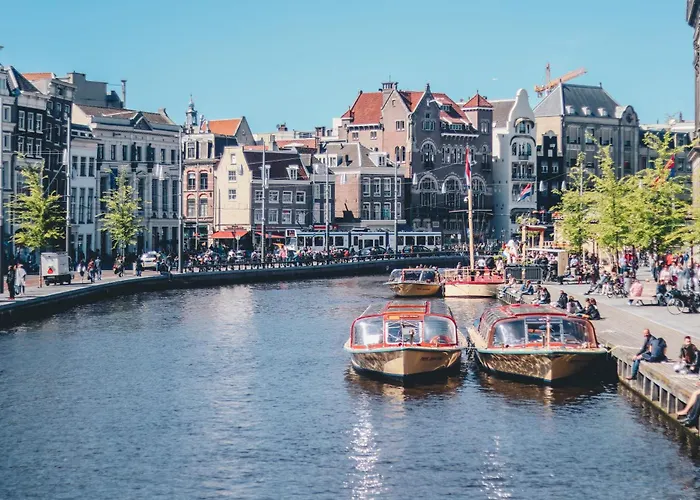 New! 2024 - The Canal Bridge Suites Ámsterdam