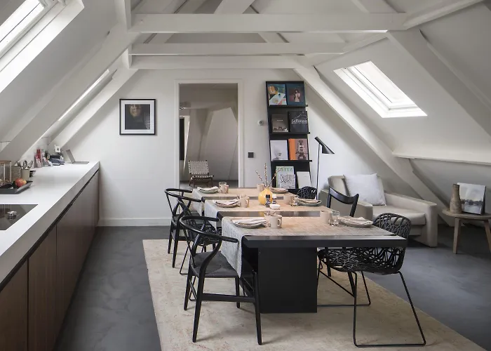 Commune Suites Ámsterdam