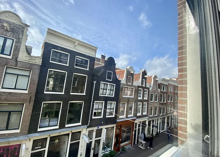 Hotel Amsterdam Barangay