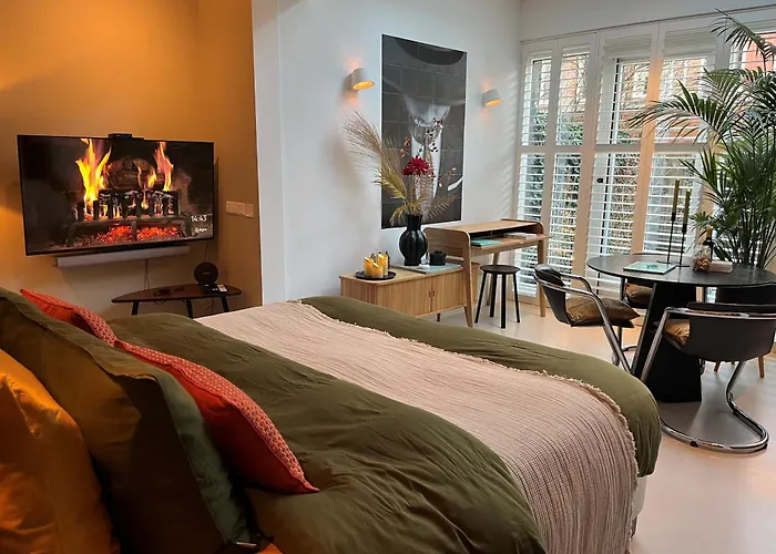 B&B Urban Oasis With Free Parking Amesterdão