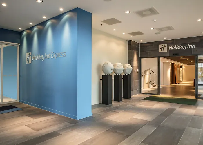 Holiday Inn Express Amsterdam Arena Towers By Ihg Avec un Casino