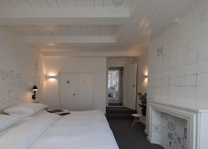 Bed And Breakfast Amsterdam
